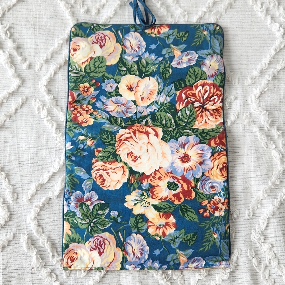 Diane Von Furstenburg Jewlery Case